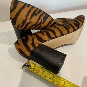 Marc Fisher Pump Heel Tiger Print